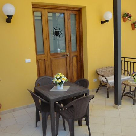 Baciati Dal Sole Apartment Порто Емпедокле Екстериор снимка
