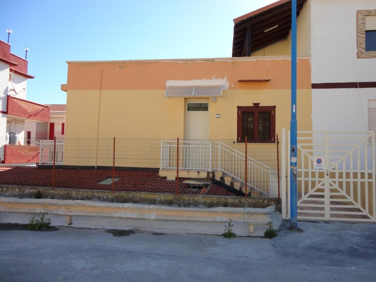 Baciati Dal Sole Apartment Порто Емпедокле Екстериор снимка
