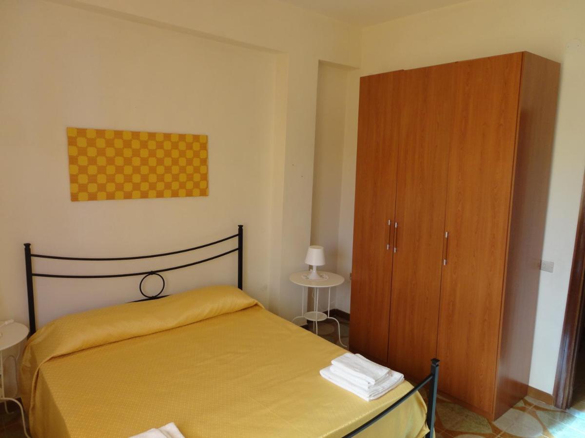 Baciati Dal Sole Apartment Порто Емпедокле Екстериор снимка