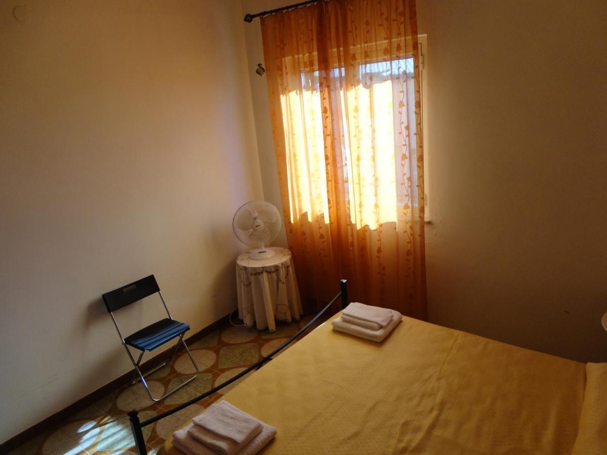 Baciati Dal Sole Apartment Порто Емпедокле Екстериор снимка