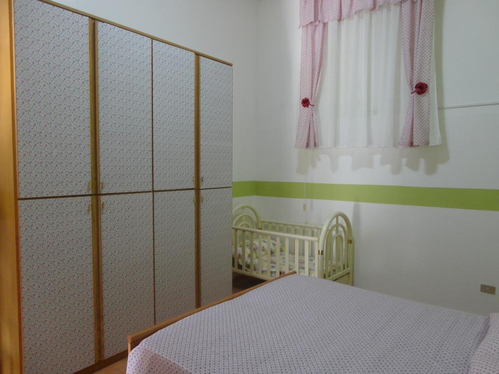 Baciati Dal Sole Apartment Порто Емпедокле Стая снимка