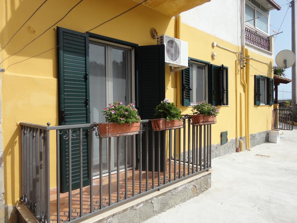Baciati Dal Sole Apartment Порто Емпедокле Стая снимка