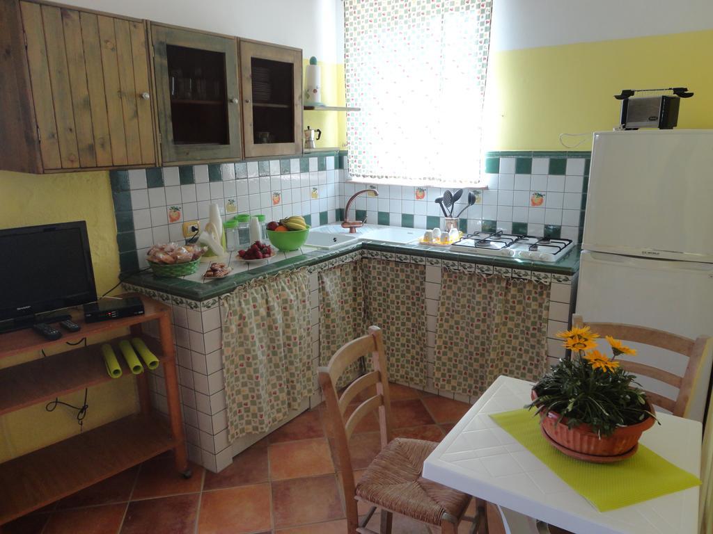 Baciati Dal Sole Apartment Порто Емпедокле Стая снимка