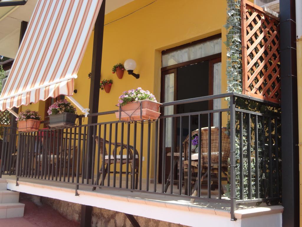 Baciati Dal Sole Apartment Порто Емпедокле Екстериор снимка